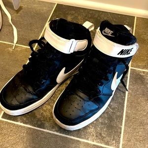 Nike Boys high tops